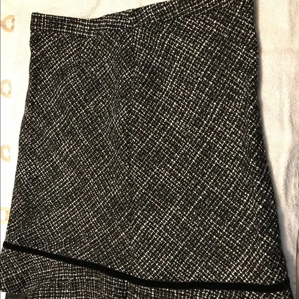 Gap Herringbone satin lined skirt